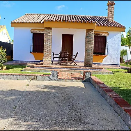 Chalet Con Piscina En Roche Viejo *