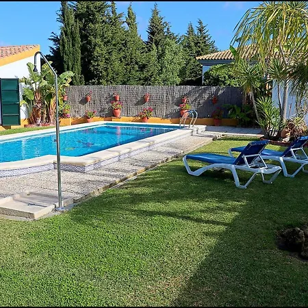 Chalet Con Piscina En Roche Viejo Conil De La Frontera